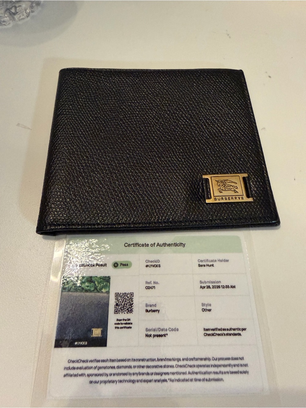 Burberrys Black Leather Men's Wallet with Gold Logo Plaque - Picture 7 of 10